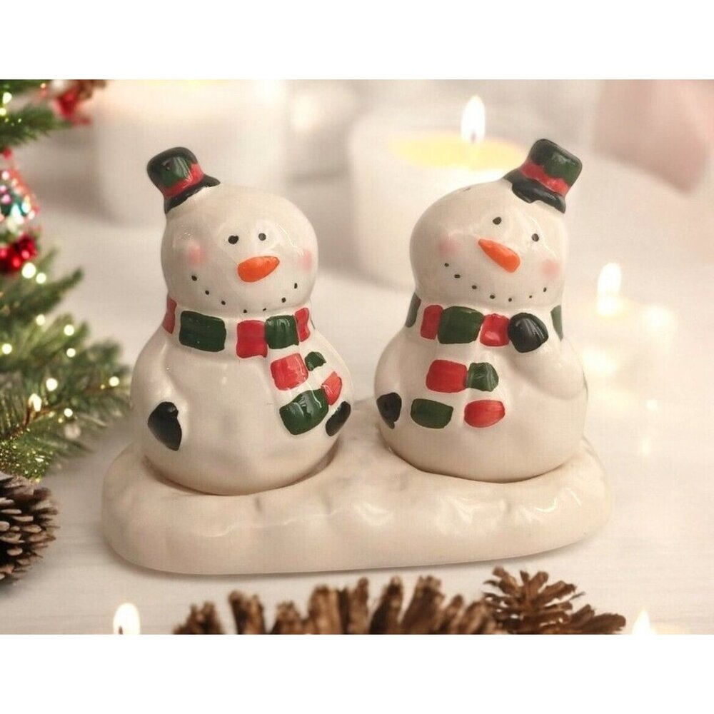 Vintage Holiday Frosty Snowmen Salt & Pepper Shakers with tray - TII Collections
